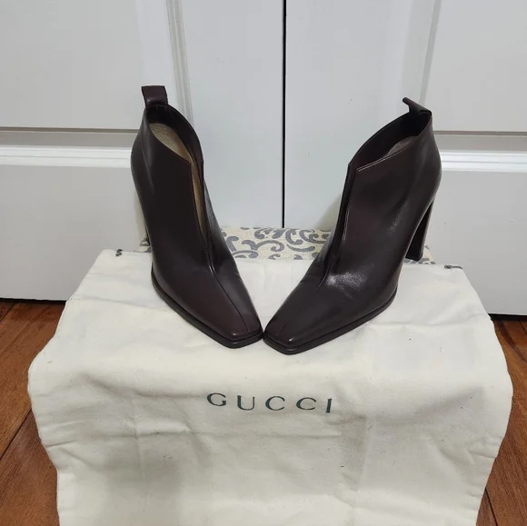 VINTAGE Gucci Chocolate Brown Ankle Booties Slip On Size 8M - Picture 2 of 8